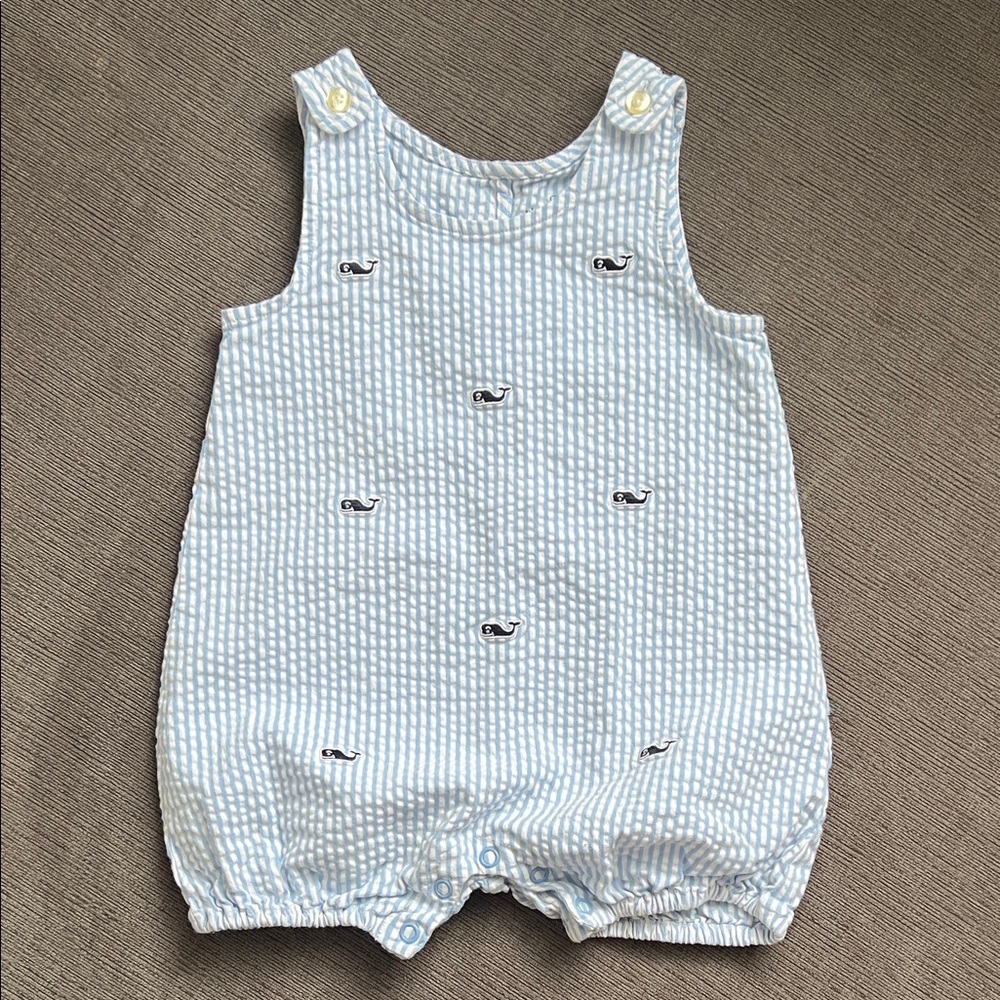 New Vineyard Vines Blue and White Whale Print Baby Romper 6-12 M